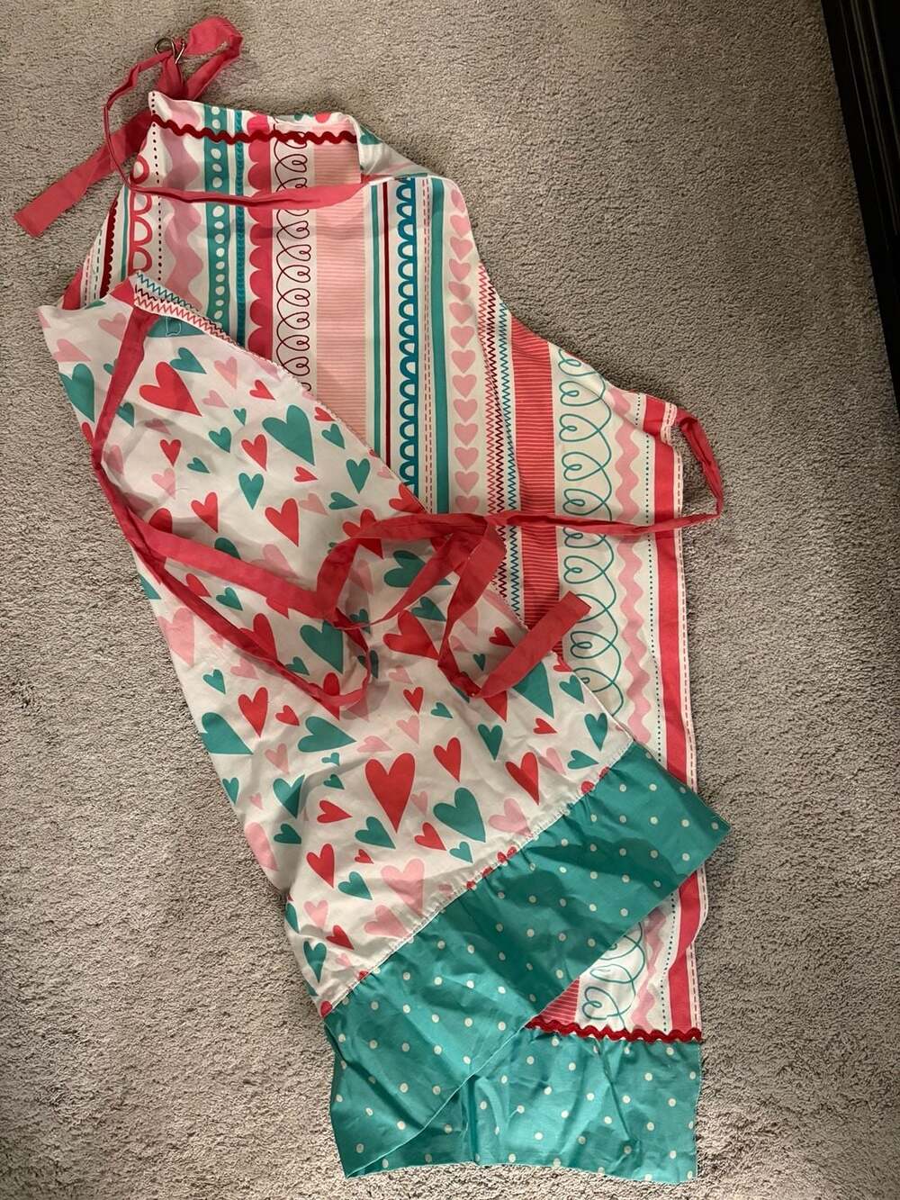 Kohl's Reversible Heart Print Kitchen Apron